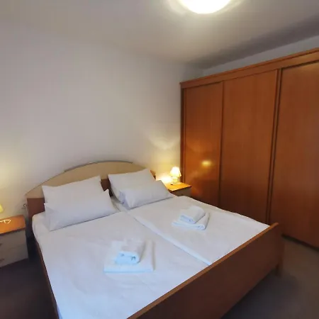 Dajana Appartement *